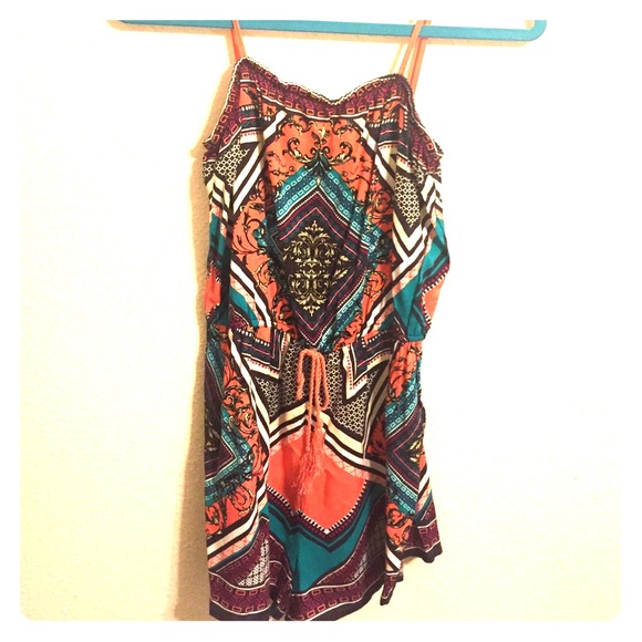 Patterned Romper size small Flying Tomato