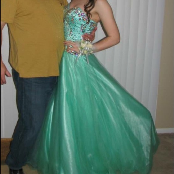 Riva Seafoam Mint Green Prom Dress Ball Gown Size2