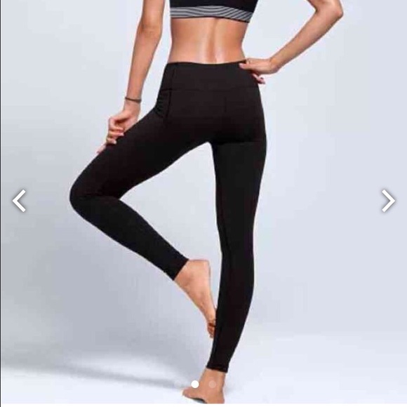 NWT- Victoria's Secret VSX knockout tight