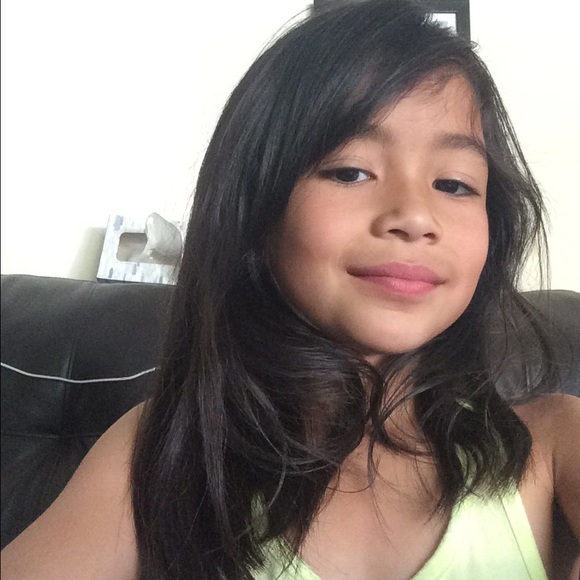 Meet your Posher, Claudia - Picture 4 of 5