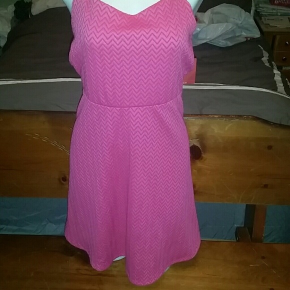 NWT PINK SUMMER DRESS