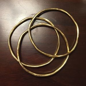 Gold bangle bracelets