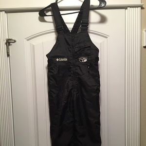 Child size 7/8 Columbia snow bib