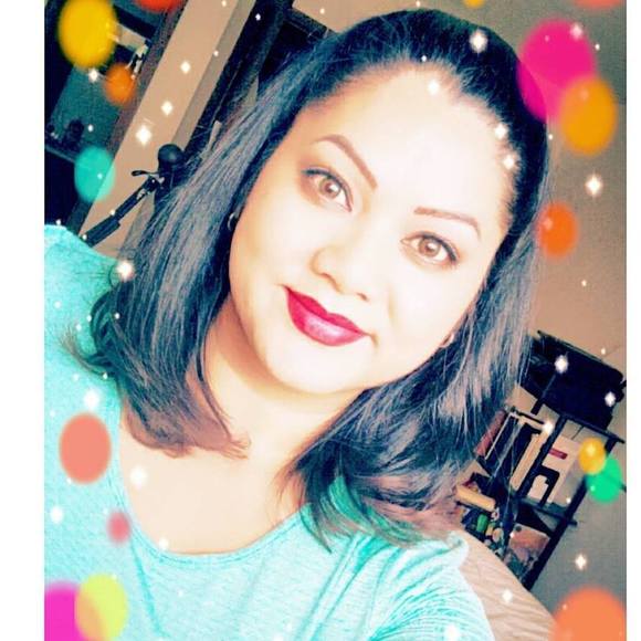 Meet your Posher, Tanya - Picture 1 of 1