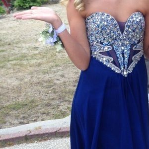 Faviana blue prom dress