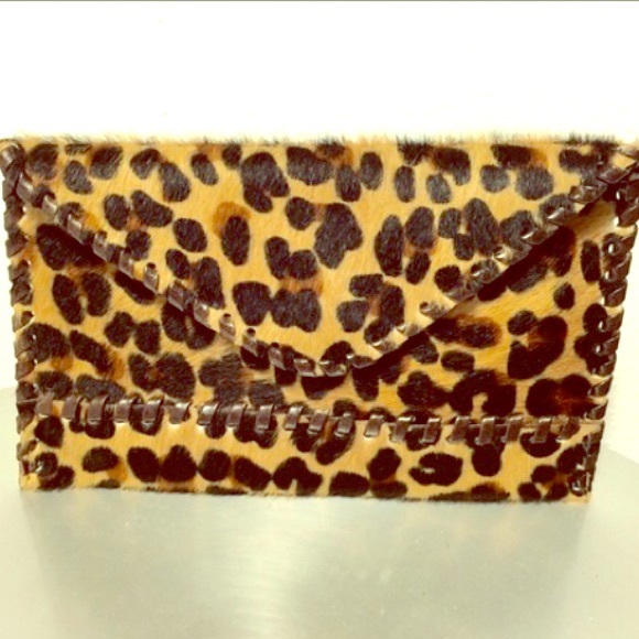 Leopard Clutch