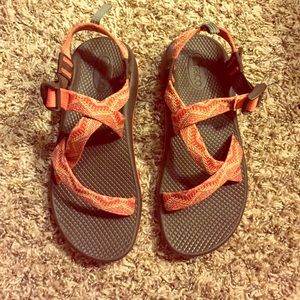 Turquoise and pint tribal pattern chacos!