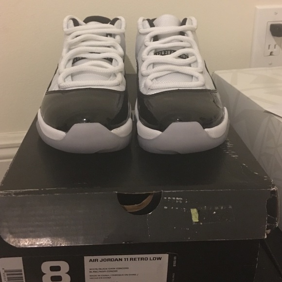 Air Jordan 11 Low Concord 8 brand new