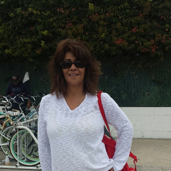 Meet your Posher, Belen - Picture 1 of 1