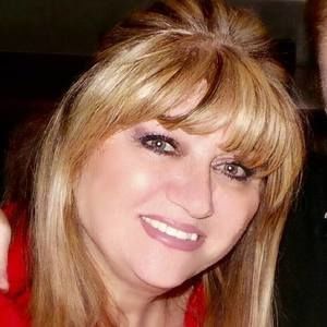 Meet your Posher, Asya