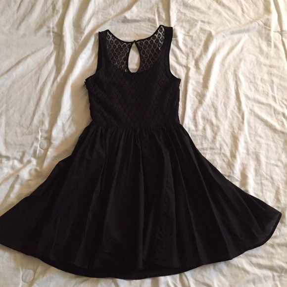 LC Lauren Conrad black dress - Picture 4 of 4