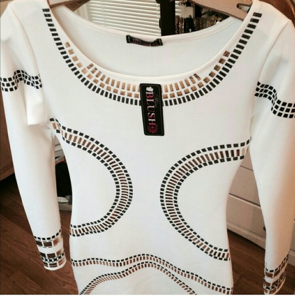 White fitted long sleeve dress