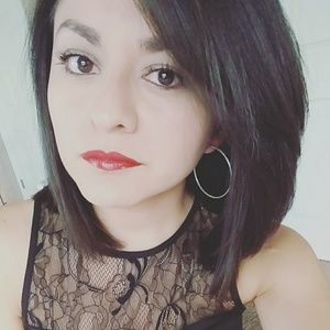 Meet your Posher, Nilda