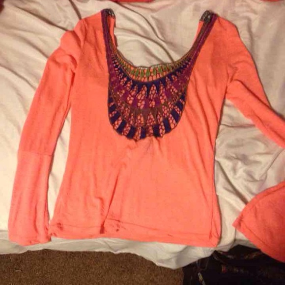 Salmon colored short beautiful back - Picture 2 of 3