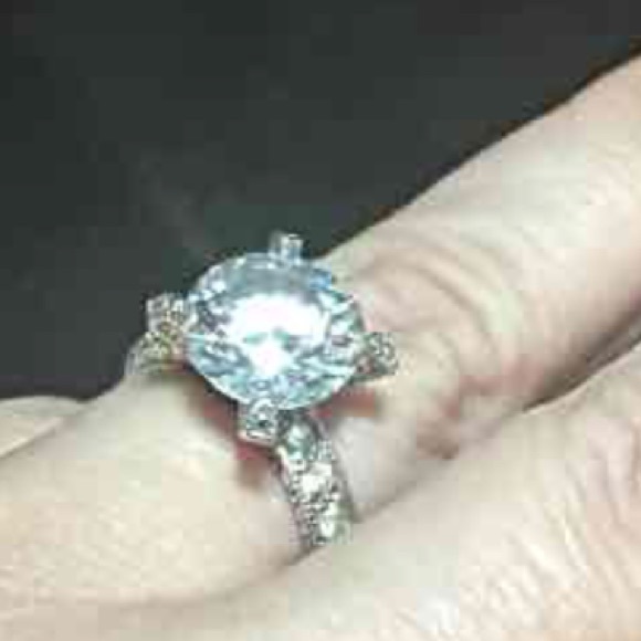 Sterling Silver 9.25 CZ