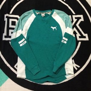 Trading!!*** LOVE 😍 NWOT