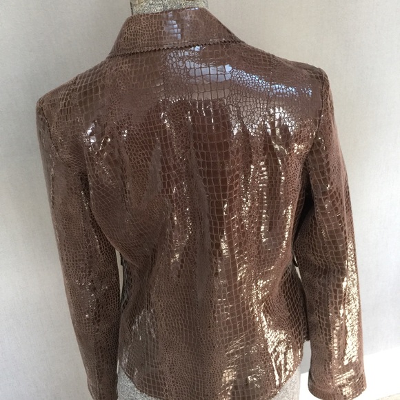 Leather jacket - Picture 2 of 4