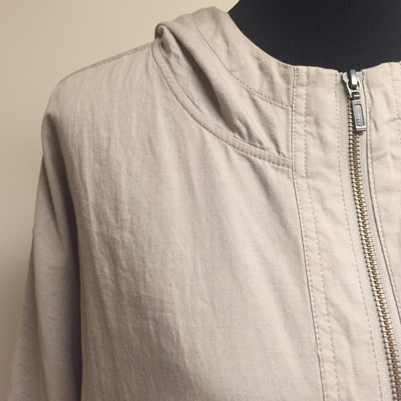 ❗️SOLD❗️Cute Hooded Pullover 😍😍😍 - Picture 4 of 4