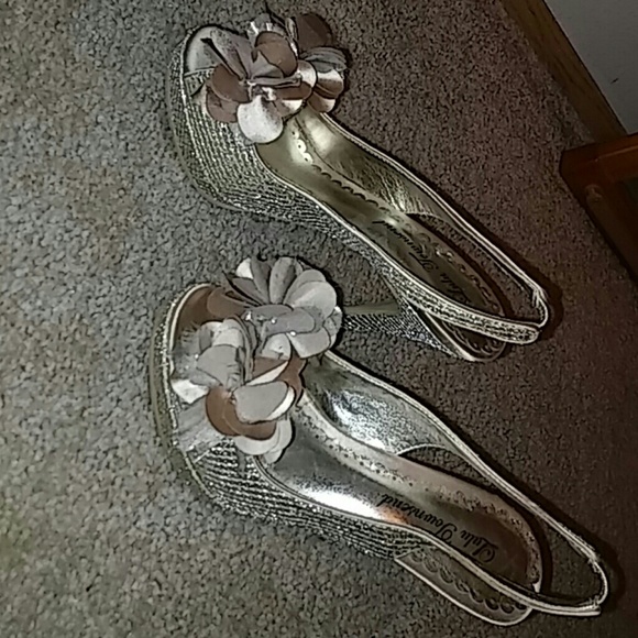 🔱Lulu Townsend hill🔱 - Picture 1 of 2