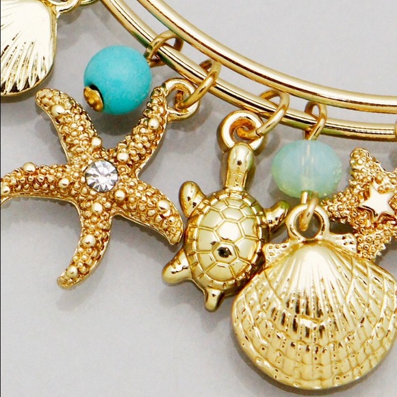 Shell starfish turtle sea theme bracelet - Picture 2 of 2