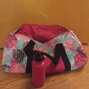 Ladies gym bag with water bottle