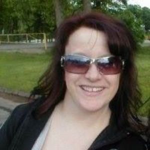 Meet your Posher, Dina