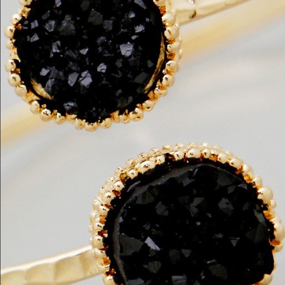 Black faux Druzy cuff bracelet - Picture 2 of 6