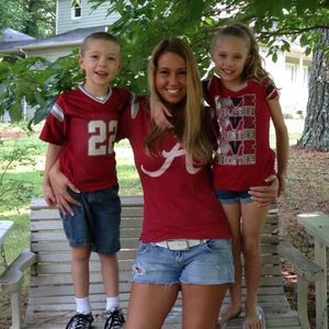 Meet your Posher, Leslie