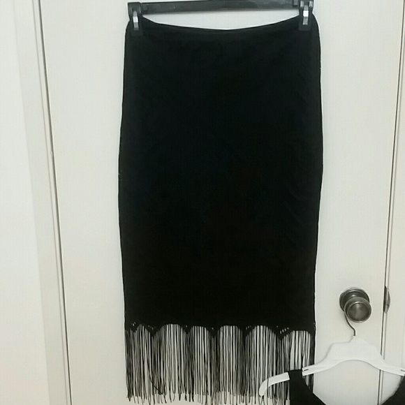 Skirt and top set - Picture 2 of 4