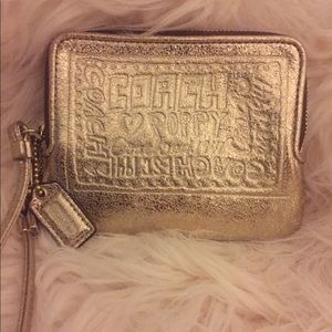 Coach Poppy Wristlet