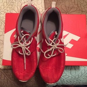 Nike Red Roshe