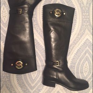 Riding boots