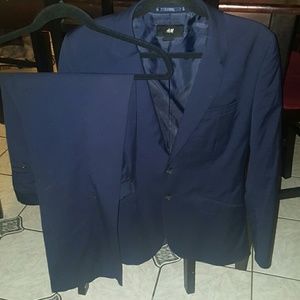MENS SUIT