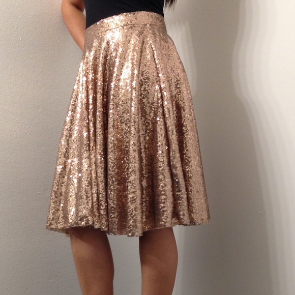 Rose Gold Sequin Skirt - Picture 4 of 6