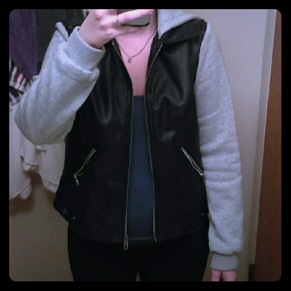 Black  Zip Up Jacket - Picture 1 of 4