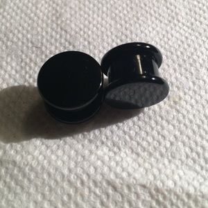 9/16 acrylic plugs