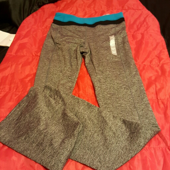 Brand new active wear pants from forever 21