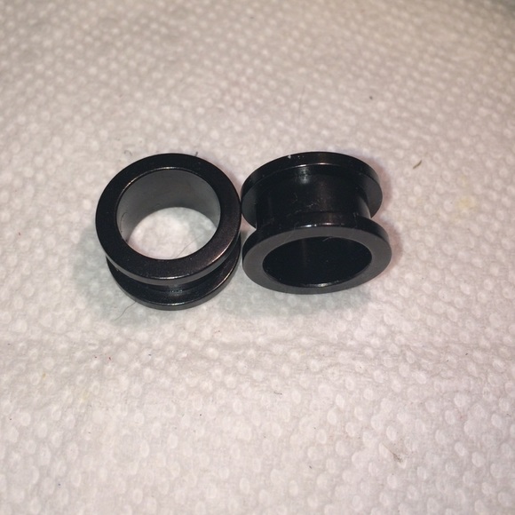 9/16" Metal Tunnels
