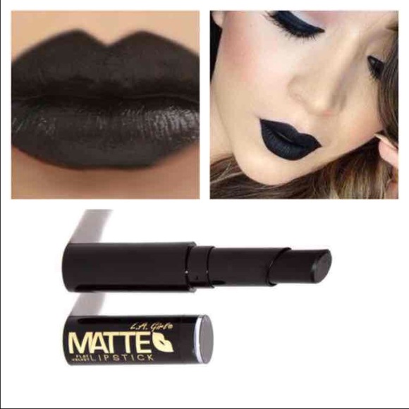✨SOLD☀️3 Matte Lipsticks LA Girl