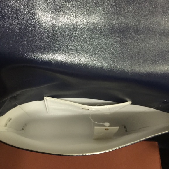 Tory Burch Dipped Crossbody bag - Picture 3 of 4