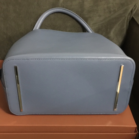 Tory Burch Robinson Bucket Tote in Comet Blue - Picture 4 of 4