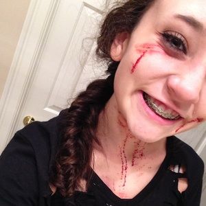 Meet your Posher, Elena