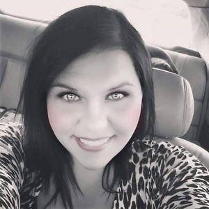 Meet your Posher, April