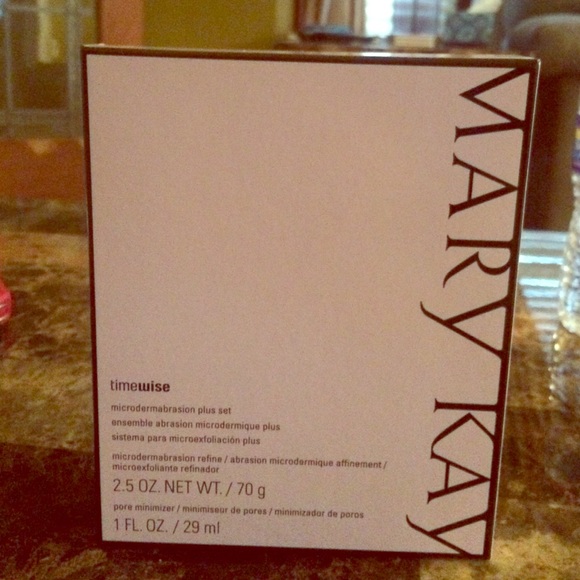 Brand new Microdermabrasion Set!