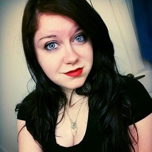 Meet your Posher, Briana