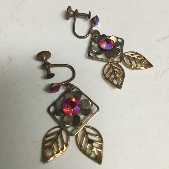 CRYSTAL ANTIQUE CLIP ON EARRINGS