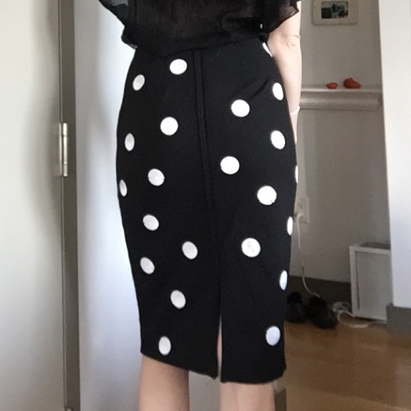 Fun sequined white polka dot on black skirt - Picture 2 of 2