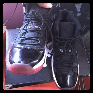 Air Jordan Bread 11s DS