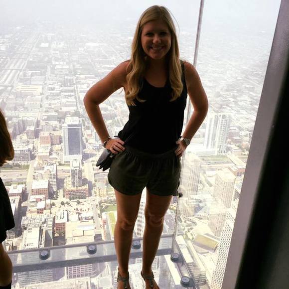 Meet your Posher, Emily