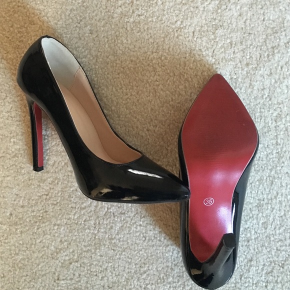 Black patten red bottom shoes size. 35